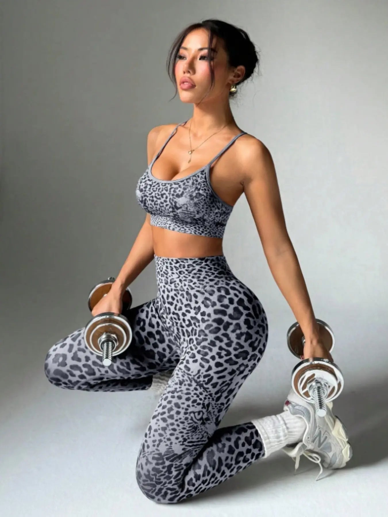 Women'S Spring Summer Leopard Print Two-Piece Set, Adjustable Straps Backless Top + High Waist Slim Fit Pants, Moisture Wicking Yoga Fitness, High Stretch Activewear